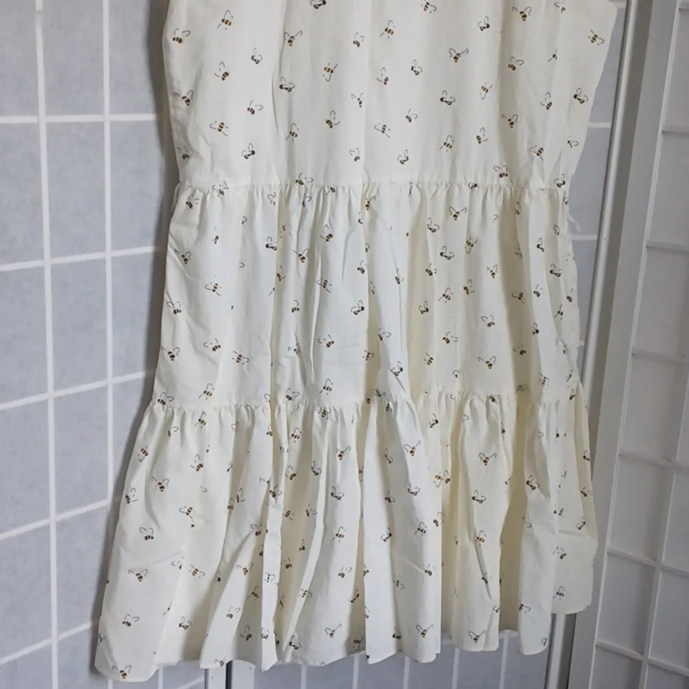 kate spade Cream Sleeveless Midi Dress with Bee Print